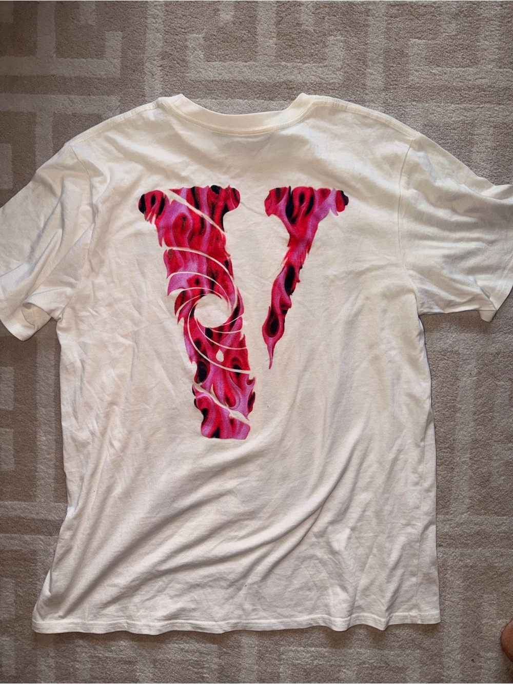 VLONE White Short Sleeve Tee with Pink/Red Swirl V Back Graphic